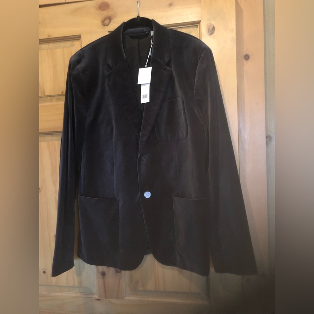 NWT Vince Men’s velvet blazer. Size 42